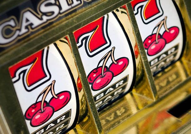 Live Super Sic Bo dealer table with three dice and betting layout displayed on screen